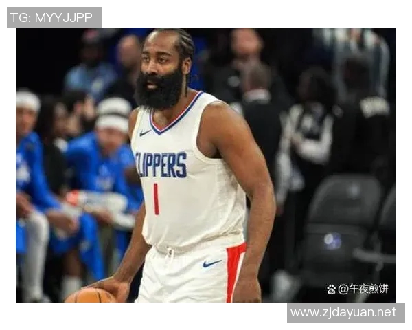 哈登40+三双创快船队史纪录,官推海报致敬 哈登40+三双创快船队史纪录,官推海报致敬