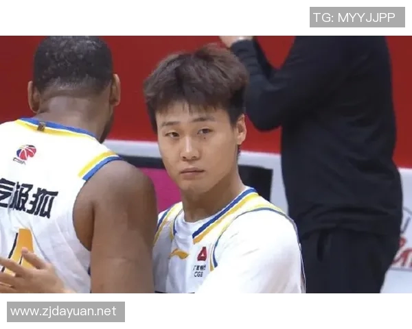 赵睿加盟北京首钢首秀，选24号致敬科比