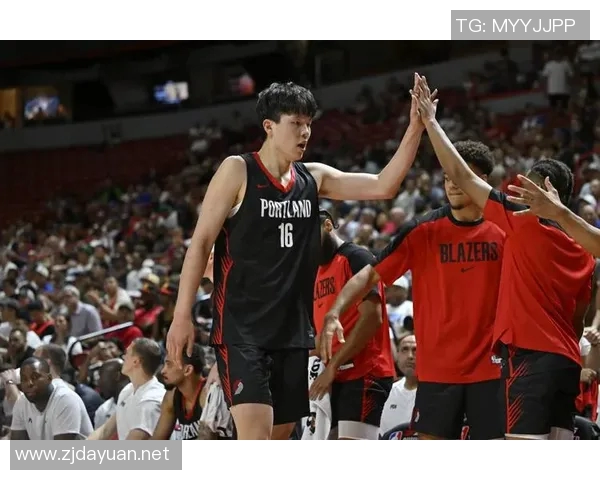 斯普利特谈克林根:他现在出手很自信,今晚的表现是现象级的 斯普利特谈克林根:他现在出手很自信,今晚的表现是现象级的