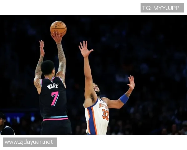 鲍威尔16分助热火半场领先活塞